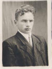 Яшин Пётр Илларионович Яшин Пётр Илларионович